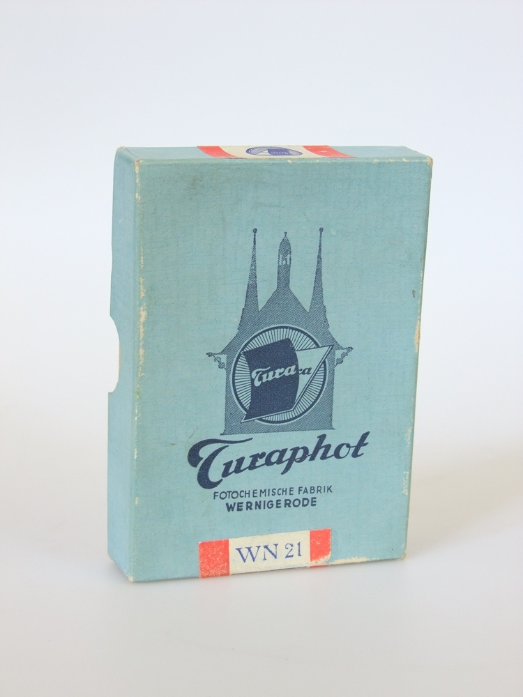 Fotopapier Turaphot (Industrie- und Filmmuseum Wolfen CC BY-NC-SA)