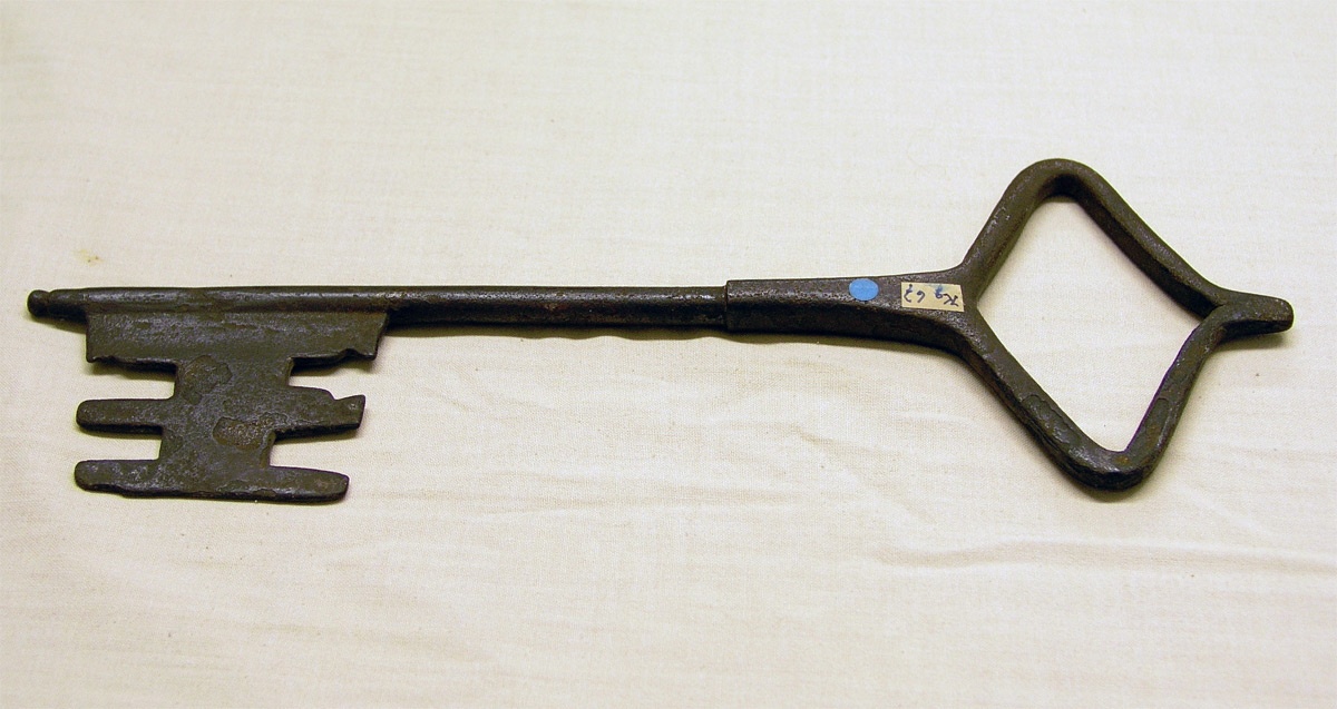 Eisenschlüssel aus der Zeit um 1400 (Kulturstiftung Sachsen-Anhalt CC BY-NC-SA)