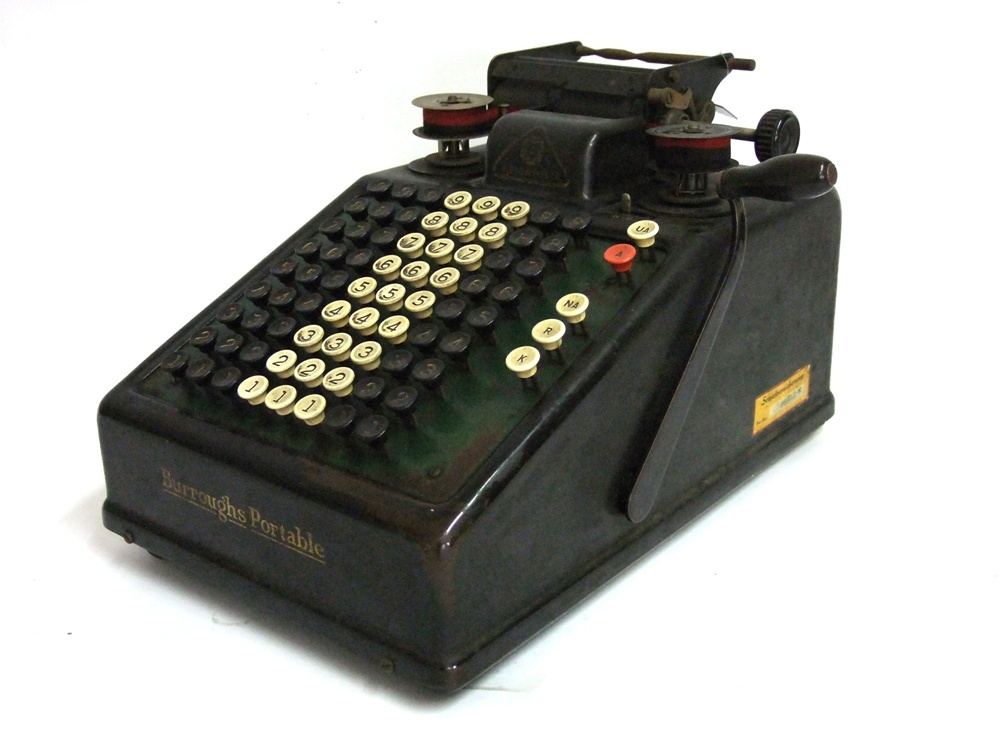 Rechenmaschine Burroughs Portable (Kreismuseum Bitterfeld CC BY-NC-SA)