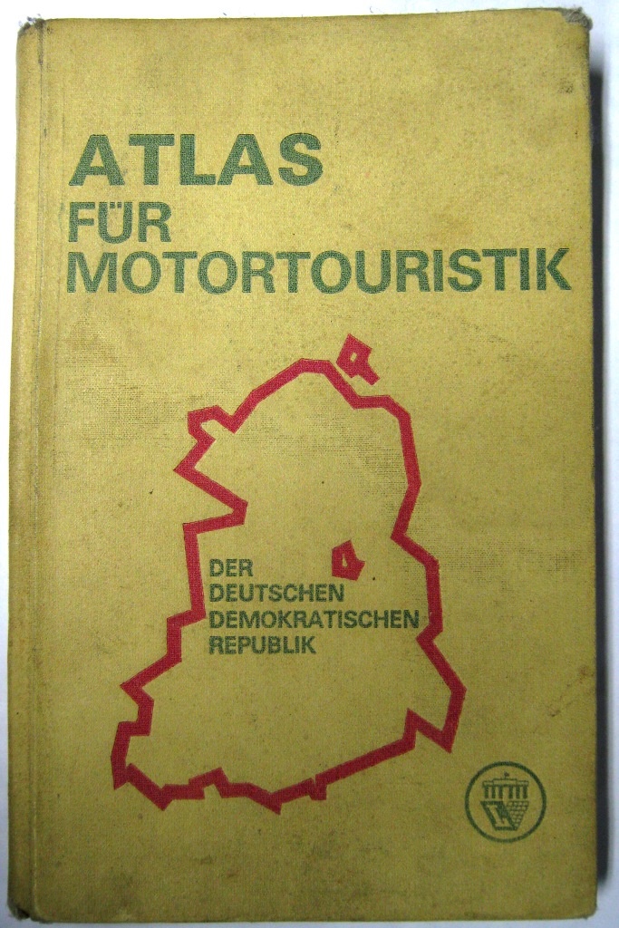 Reiseatlas der DDR für Motortouristik von 1974 mit gelber Umhüllung (Fahrzeugmuseum Staßfurt CC BY-NC-SA)
