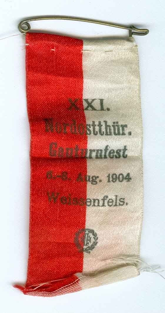 Veranstaltungsabzeichen zum XXI. Nordostthüringischen Gauturnfest in Weißenfels, 1904 (Museum Weißenfels - Schloss Neu-Augustusburg CC BY-NC-SA)