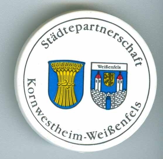 Abzeichen zur Städtepartnerschaft Kornwestheim - Weißenfels (Museum Weißenfels - Schloss Neu-Augustusburg CC BY-NC-SA)
