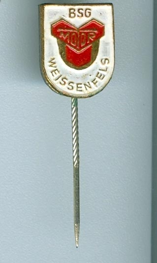Mitgliedsabzeichen der Sportvereinigigung Betriebssportgemeinschaft (BSG) Motor Weißenfels, 2. Hälfte 20. Jahrhundert (Museum Weißenfels - Schloss Neu-Augustusburg CC BY-NC-SA)
