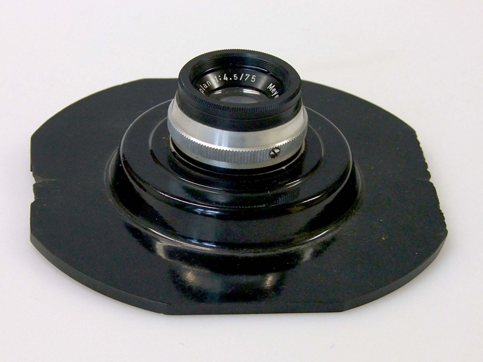 Fotoobjektiv &quot;Meyer-Optik Helioplan 4,5/75&quot; (Industrie- und Filmmuseum Wolfen CC BY-NC-SA)