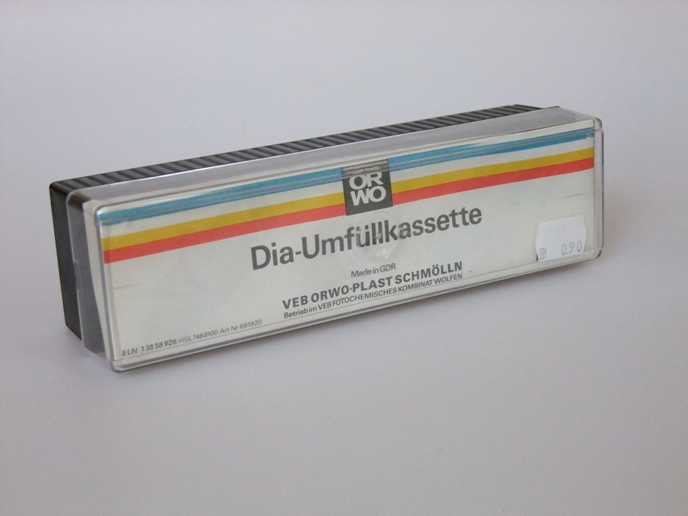 Dia-Umfüllkassette (Industrie- und Filmmuseum Wolfen CC BY-NC-SA)