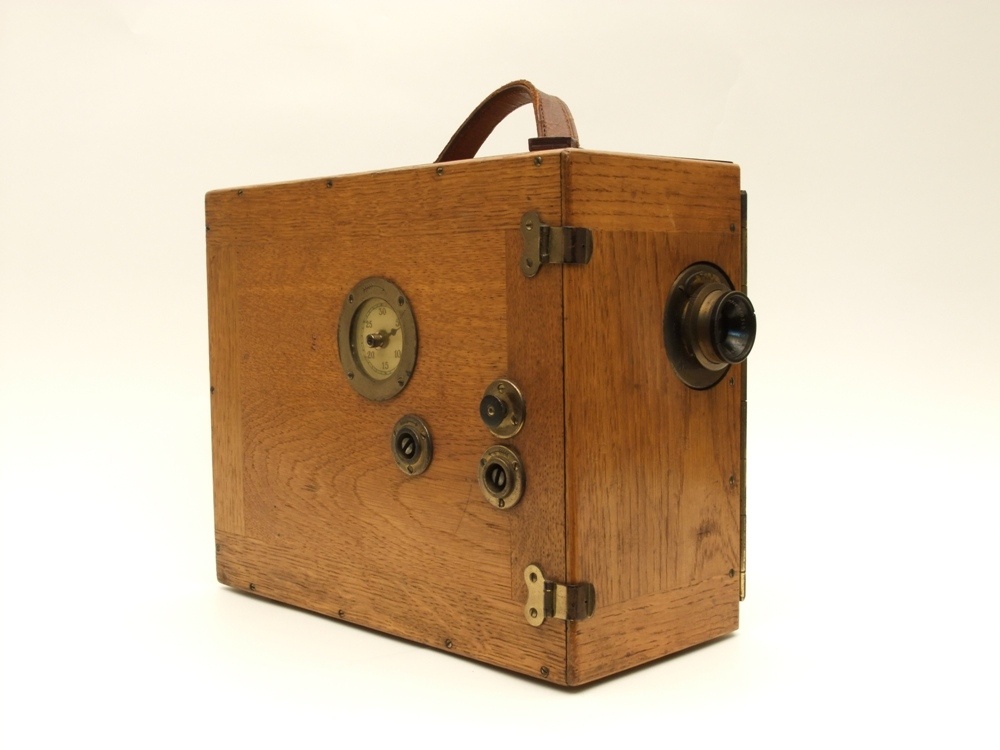 Ernemann Aufnahmekino Modell C II (Industrie- und Filmmuseum Wolfen CC BY-NC-SA)