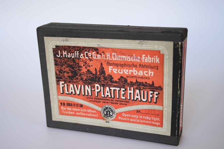Flavin Platte Hauff (Industrie- und Filmmuseum Wolfen CC BY-NC-SA)