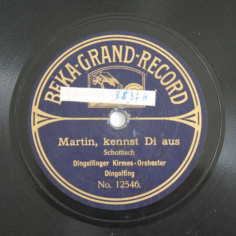 Schallplatte 78 rpm des Labels Beka Grand Record (Kreismuseum Bitterfeld CC BY-NC-SA)