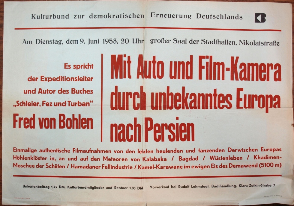 Plakat /Kultur &quot;Mit Auto und Filmkamera durch...&quot;, DDR, Weißenfels 1953 (Museum Weißenfels - Schloss Neu-Augustusburg CC BY-NC-SA)