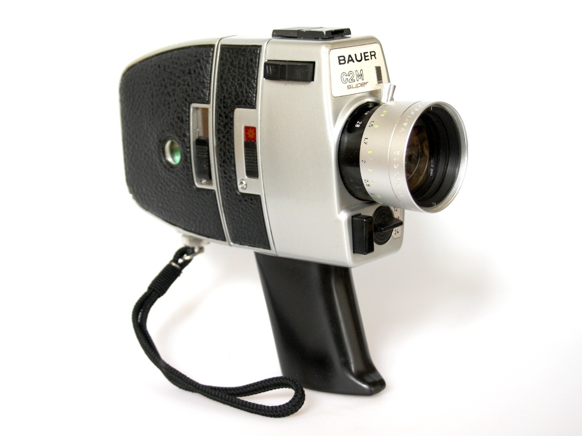 Schmalfilmkamera &quot;Bauer C2 M super&quot; (Industrie- und Filmmuseum Wolfen CC BY-NC-SA)