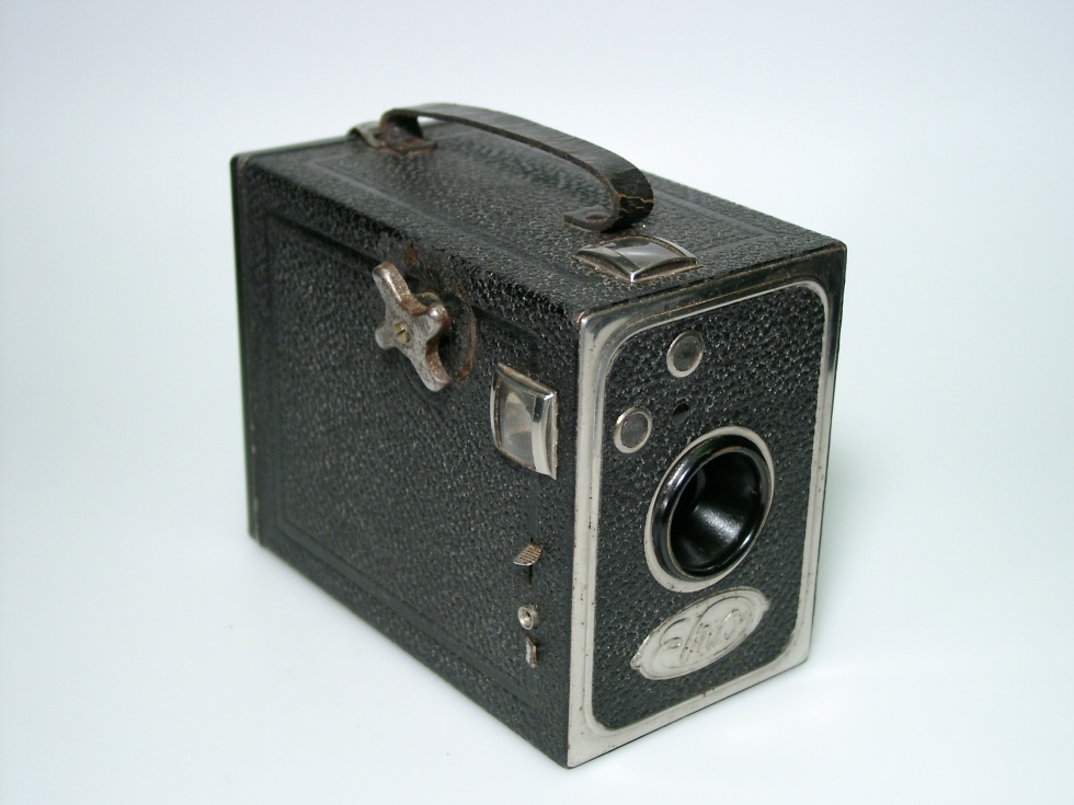 Rollfilmkamera &quot;EHO-BOX 180&quot; (Industrie- und Filmmuseum Wolfen CC BY-NC-SA)