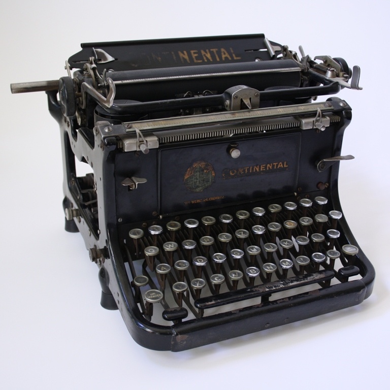 Büroschreibmaschine Continental (Industrie- und Filmmuseum Wolfen CC BY-NC-SA)