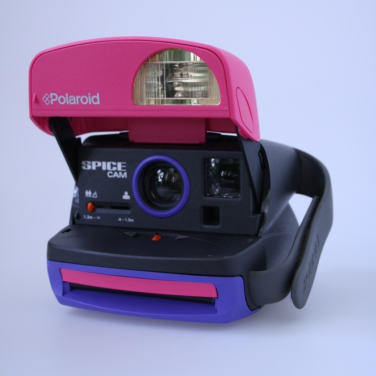 Polaroid 600 SPICECAM (Industrie- und Filmmuseum Wolfen CC BY-NC-SA)