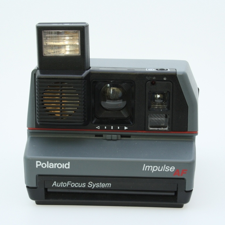 Polaroid Impulse AF (grau) (Industrie- und Filmmuseum Wolfen CC BY-NC-SA)