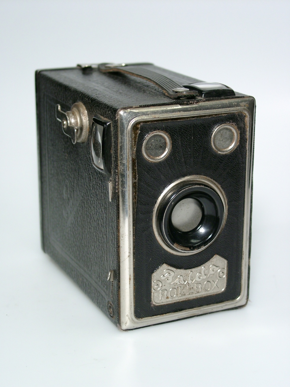 Rollfilmkamera &quot;Balda Rollbox Sonnendekor schwarz&quot; (Industrie- und Filmmuseum Wolfen CC BY-NC-SA)