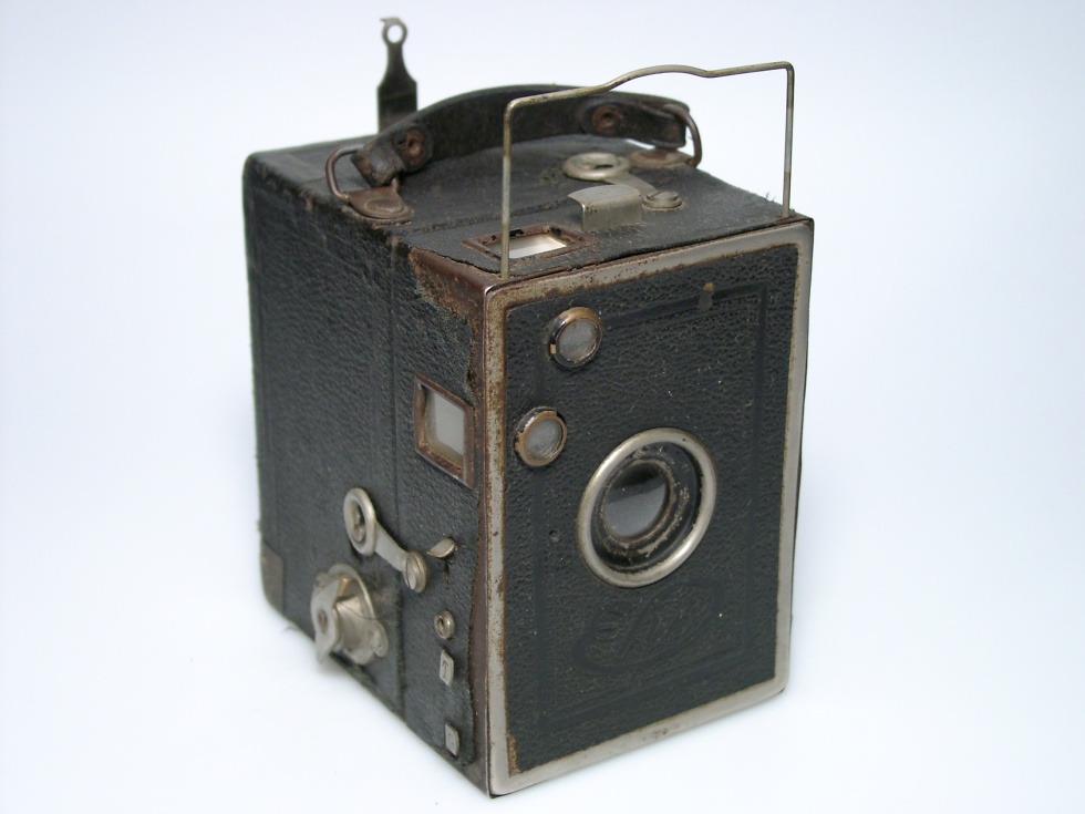 Rollfilmkamera &quot;Eho 175&quot; (Industrie- und Filmmuseum Wolfen CC BY-NC-SA)