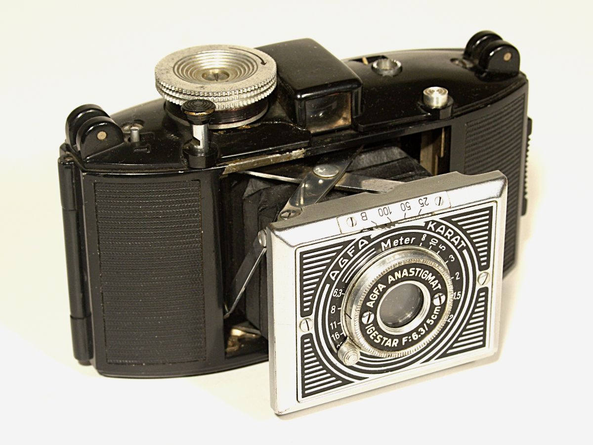 Die Kleinbildkamera &quot;Agfa Karat 6,3 (mit Ösen)&quot; (Industrie- und Filmmuseum Wolfen CC BY-NC-SA)
