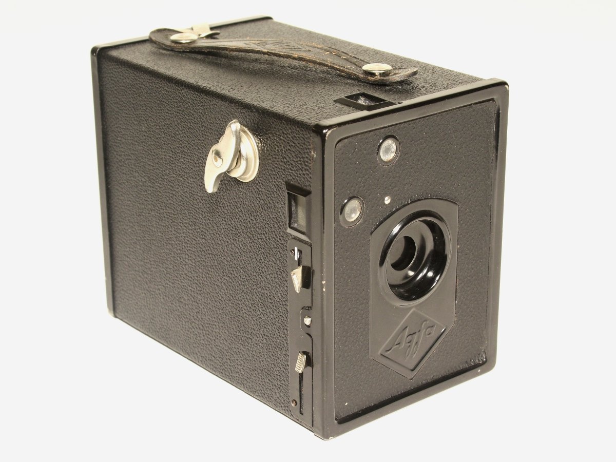 Rollfilmkamera &quot;Box 44 - Agfa Preisbox&quot; (Industrie- und Filmmuseum Wolfen CC BY-NC-SA)