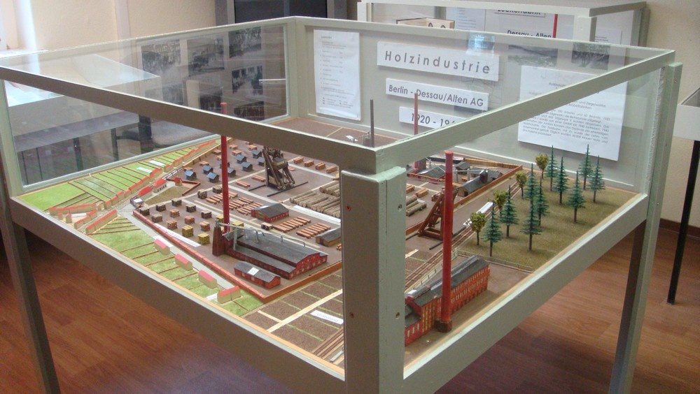 Modell Holzindustrie Berlin - Dessau/Alten AG (Heimatmuseum Alten CC BY-NC-SA)