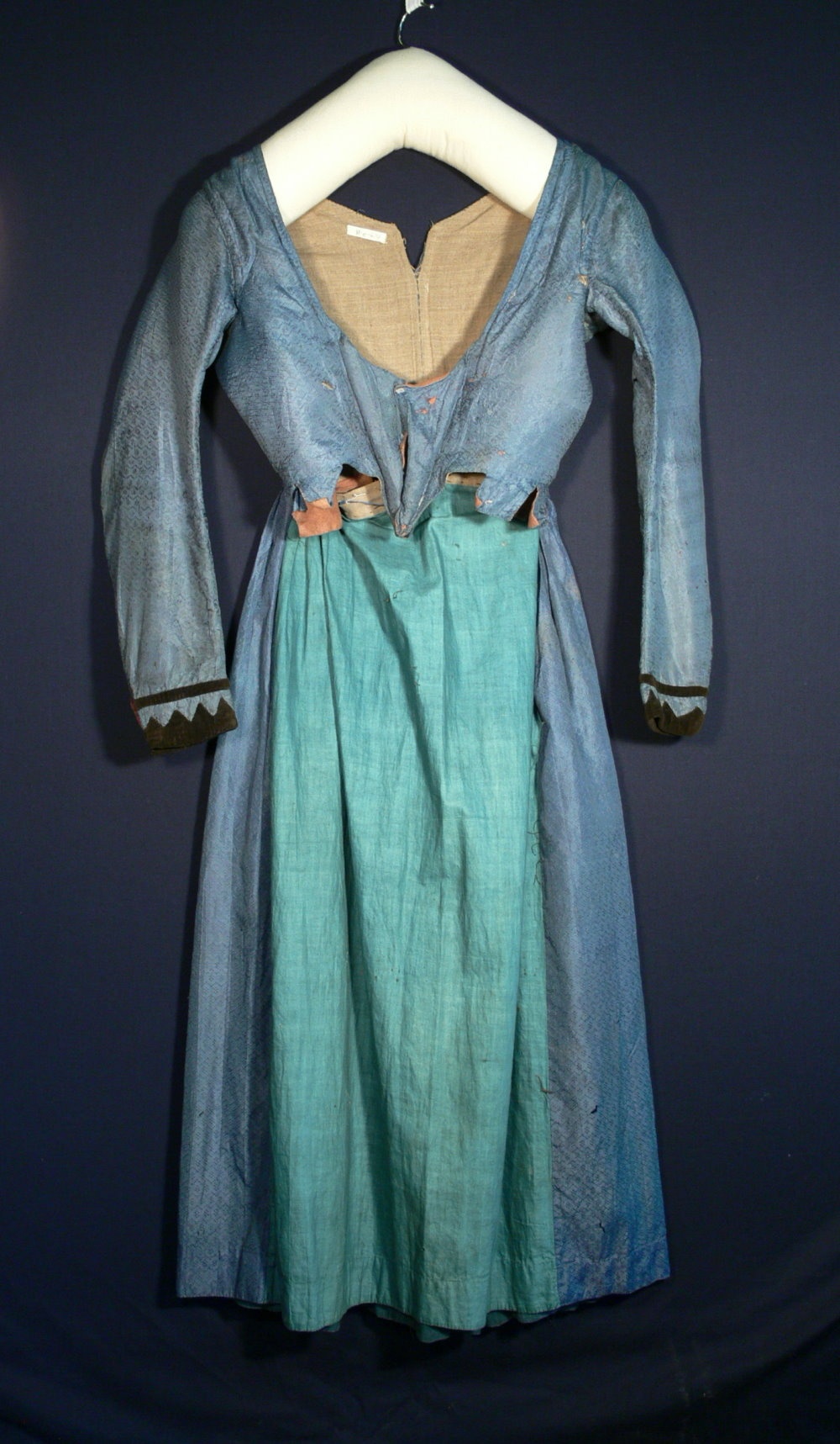 zweiteiliges Damenkleid (Museumsverband Sachsen-Anhalt CC BY-NC-SA)