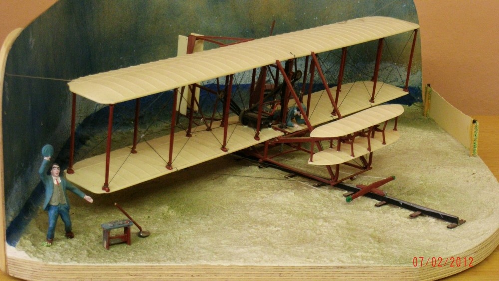 Motorflugzeug Flyer der Brüder Wright (Heimatmuseum Alten CC BY-NC-SA)