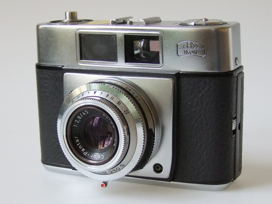 Fotoapparat Contina (Industrie- und Filmmuseum Wolfen CC BY-NC-SA)