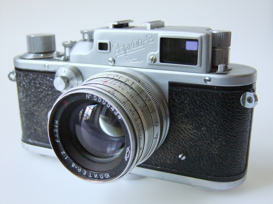 Fotoapparat Zorki 3 (Industrie- und Filmmuseum Wolfen CC BY-NC-SA)