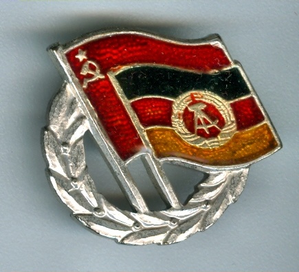 Ehrennadel für Deutsch-Sowjetische Freundschaft (GDSF), 1960-1989 (Museum Weißenfels - Schloss Neu-Augustusburg CC BY-NC-SA)