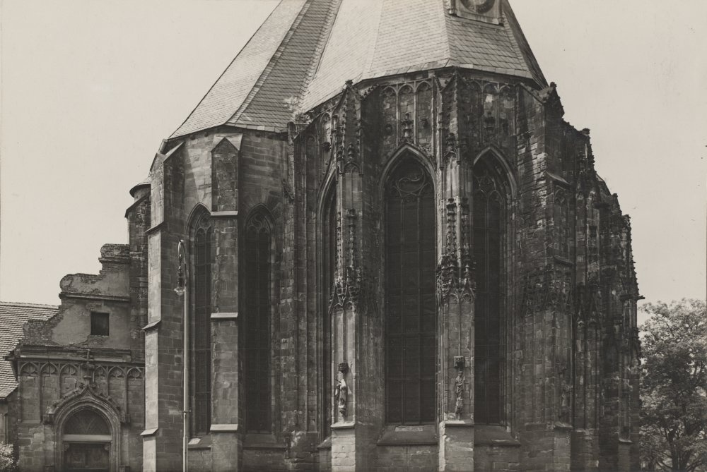 Moritzkirche mit Portal, quer (Kulturstiftung Sachsen-Anhalt CC BY-NC-SA)