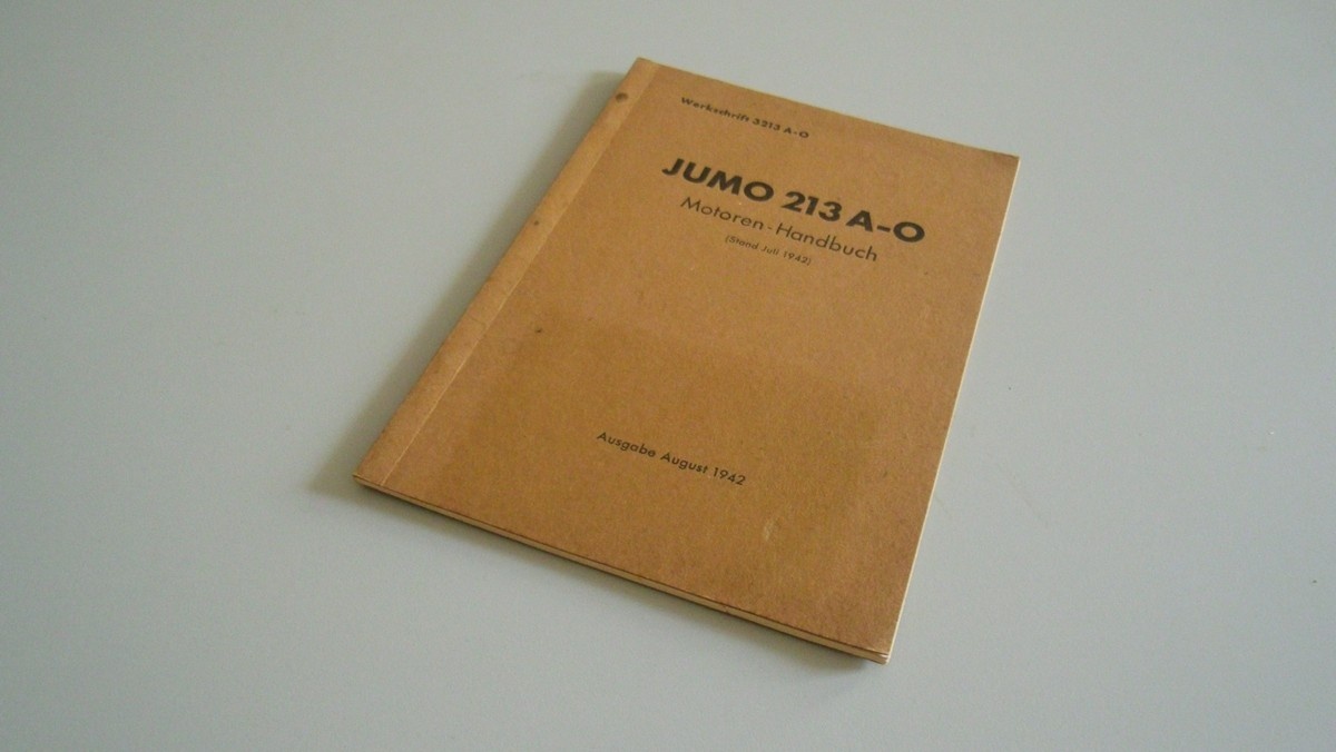 Motorenhandbuch Jumo 213 A-O 1.Exemplar (Heimatmuseum Alten CC BY-NC-SA)