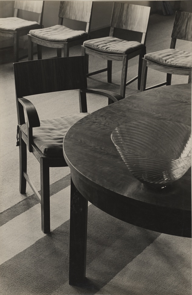 Esszimmer, Tisch und Stühle (Kulturstiftung Sachsen-Anhalt CC BY-NC-SA)