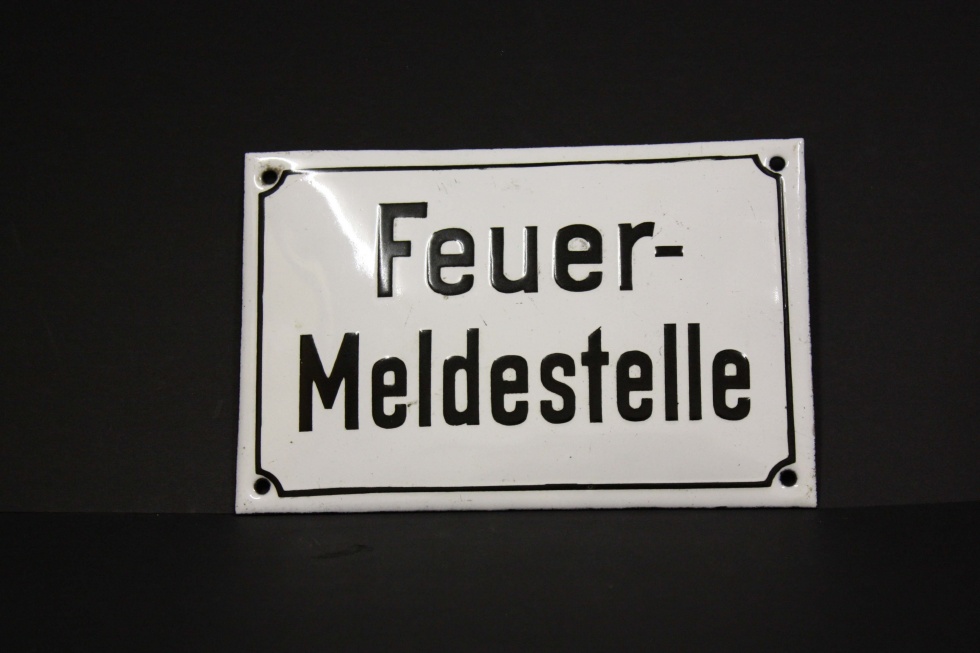 Schild Feuermeldestelle (Museum Wolmirstedt RR-F)