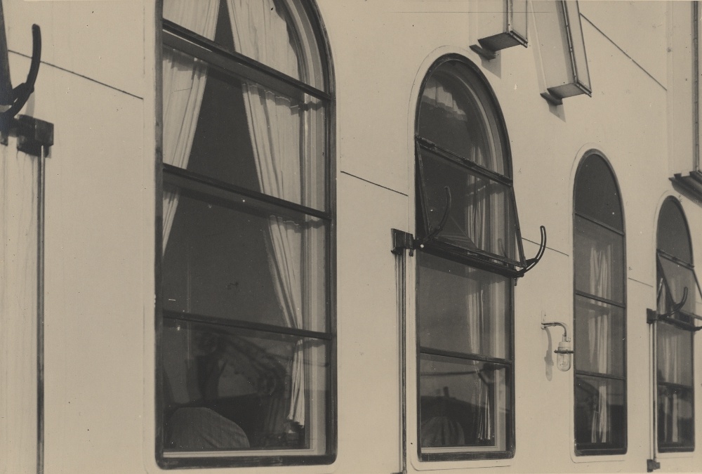 Blick auf die Kabinenfenster (Kulturstiftung Sachsen-Anhalt CC BY-NC-SA)