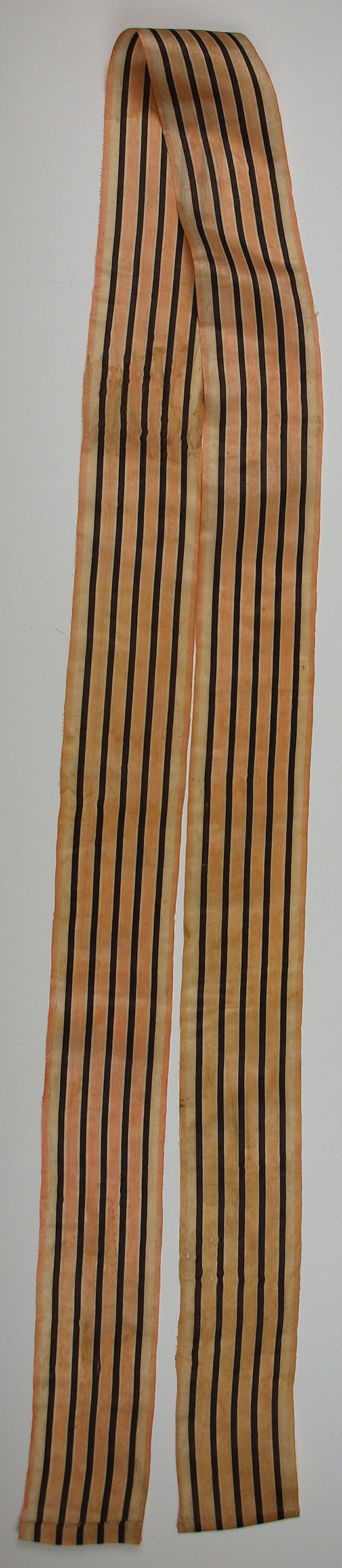 Seidenband längsgestreift (Museum Weißenfels - Schloss Neu-Augustusburg CC BY-NC-SA)