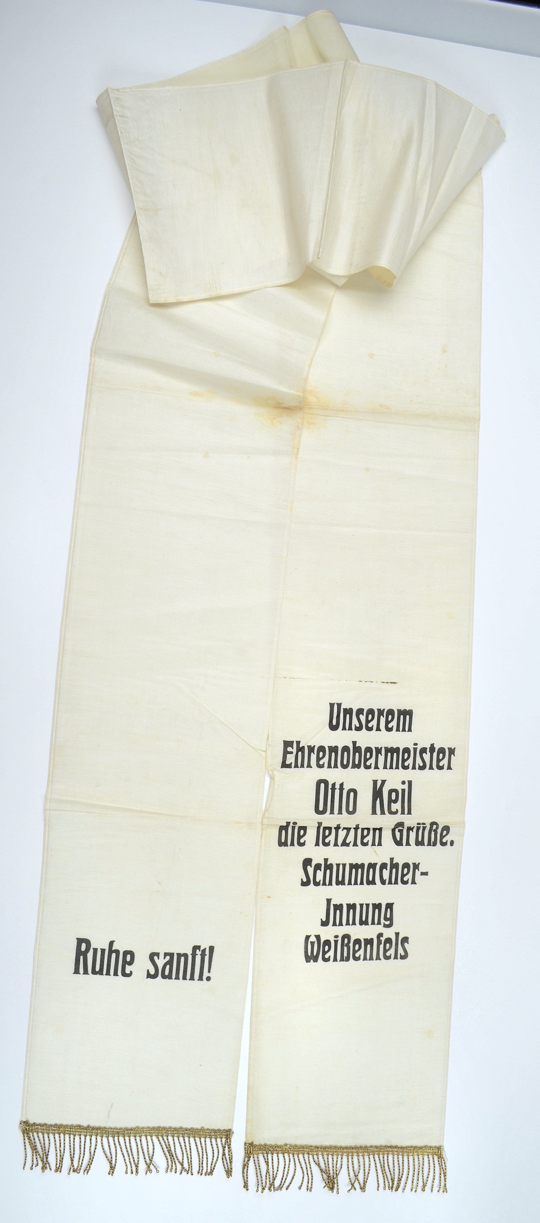 Trauerband Otto Keil (Museum Weißenfels - Schloss Neu-Augustusburg CC BY-NC-SA)
