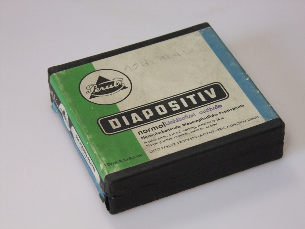 Perutz Diaplatte normal 8,5 x 8,5 (Industrie- und Filmmuseum Wolfen CC BY-NC-SA)