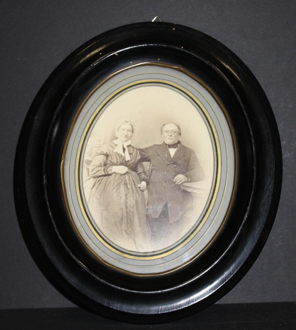 Fotografie, gerahmt, älteres Paar, Mann und Frau (Museum Wolmirstedt RR-F)