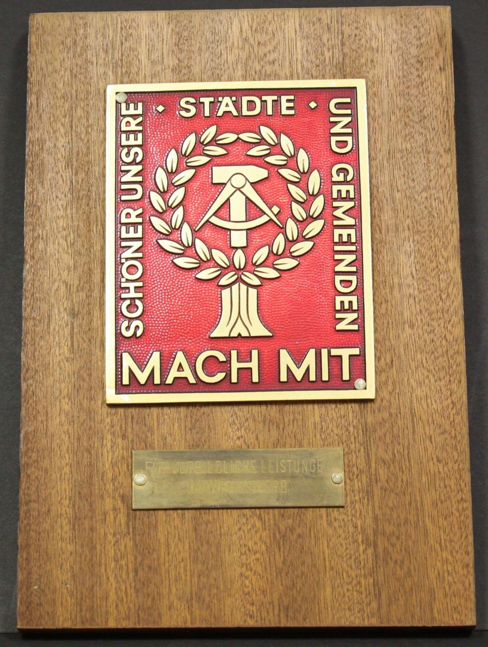Plakette Mach mit (Museum Wolmirstedt RR-F)