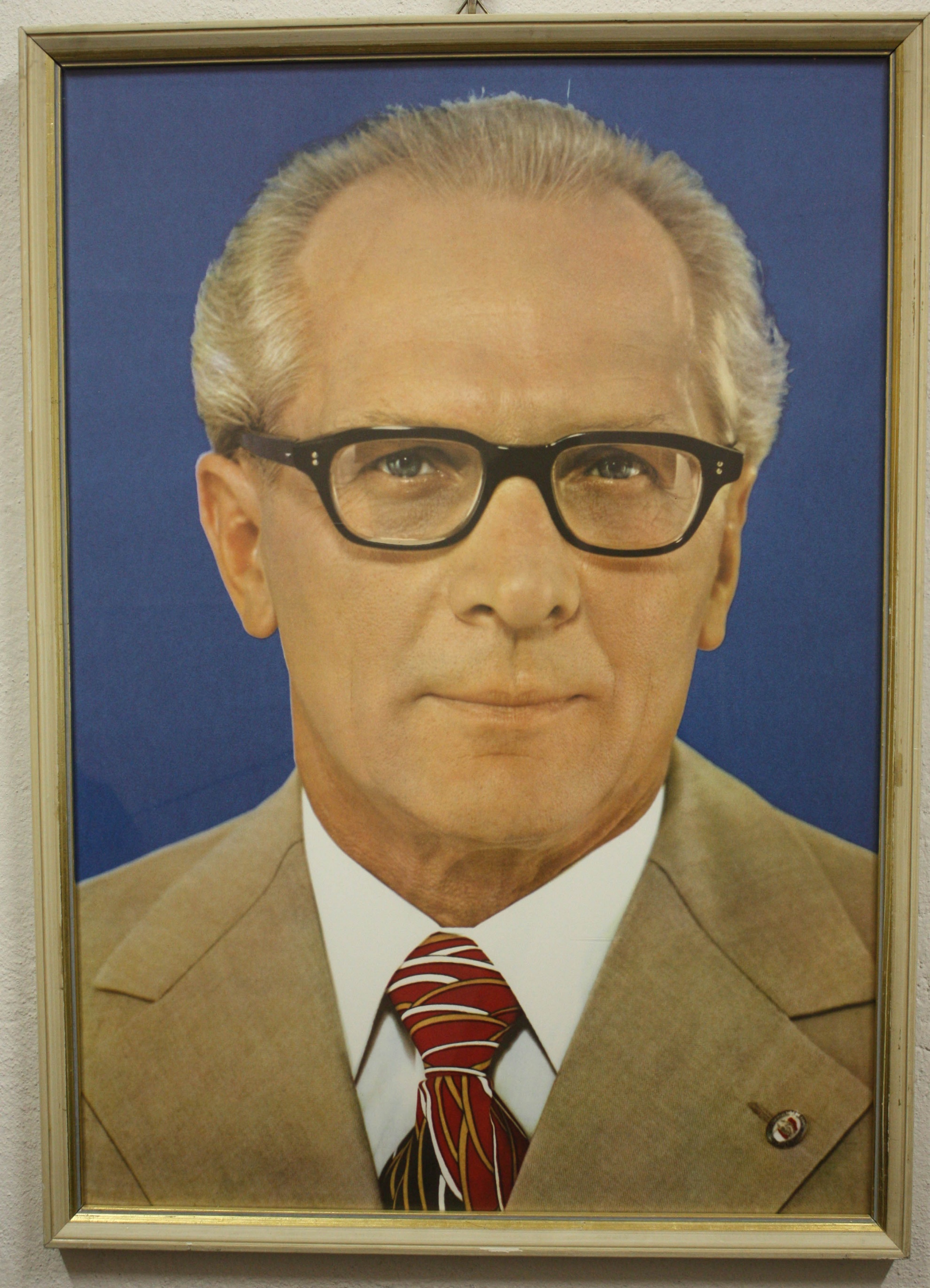 Druck, gerahmt, Erich Honecker, farbig, Porträt (Museum Wolmirstedt RR-F)