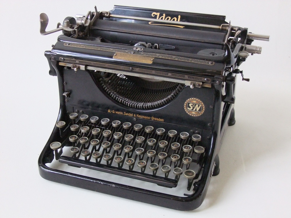 Schreibmaschine Seidel (Industrie- und Filmmuseum Wolfen CC BY-NC-SA)