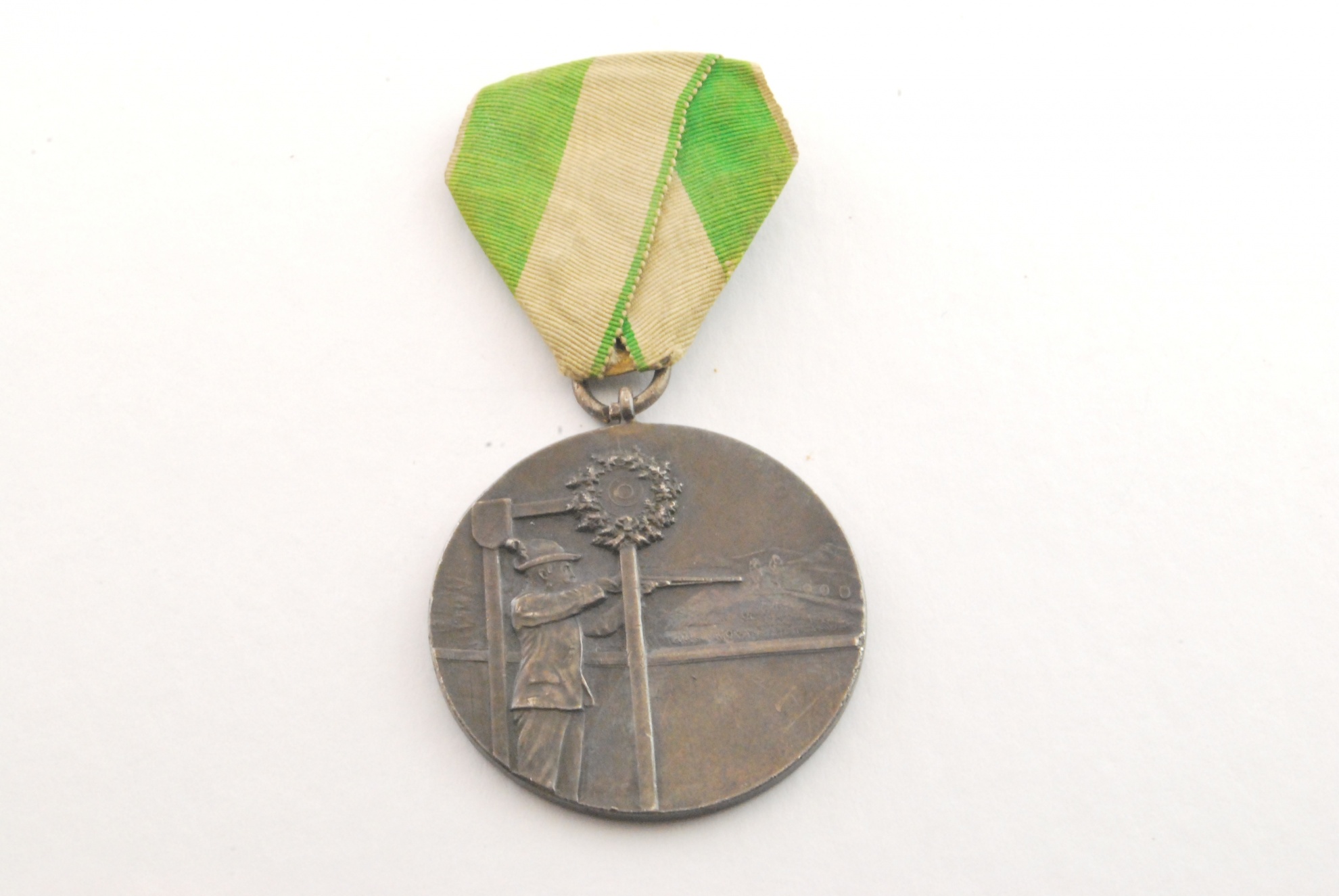 Medaille der Privaten Bürgerscheiben-Schützengilde Merseburg, anläßlich des Jubiläumsschießens 1662-1912 (Kulturhistorisches Museum Schloss Merseburg CC BY-NC-SA)