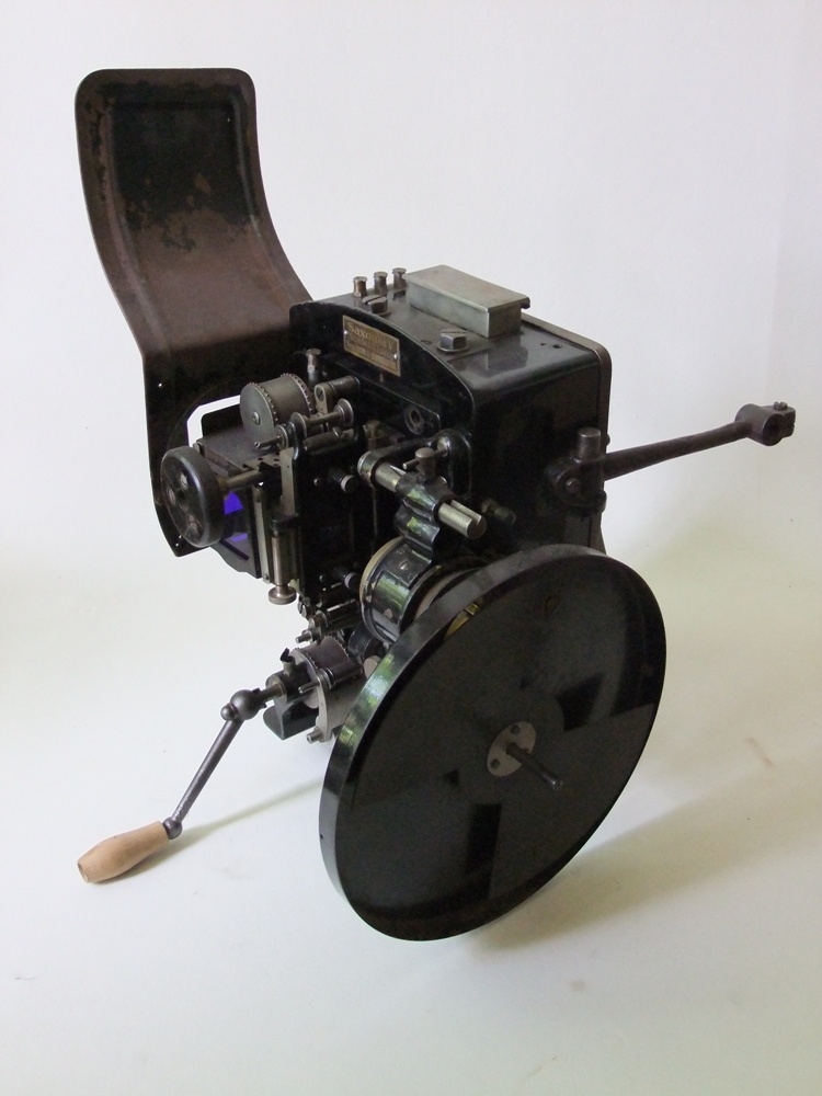 Projektorkopf Nitzsche Saxonia V Typ A (Industrie- und Filmmuseum Wolfen CC BY-NC-SA)