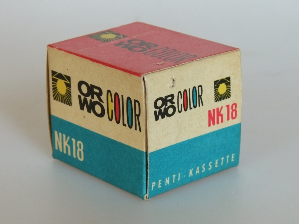 Orwo Color NK 18 Penti-Kassette (Industrie- und Filmmuseum Wolfen CC BY-NC-SA)