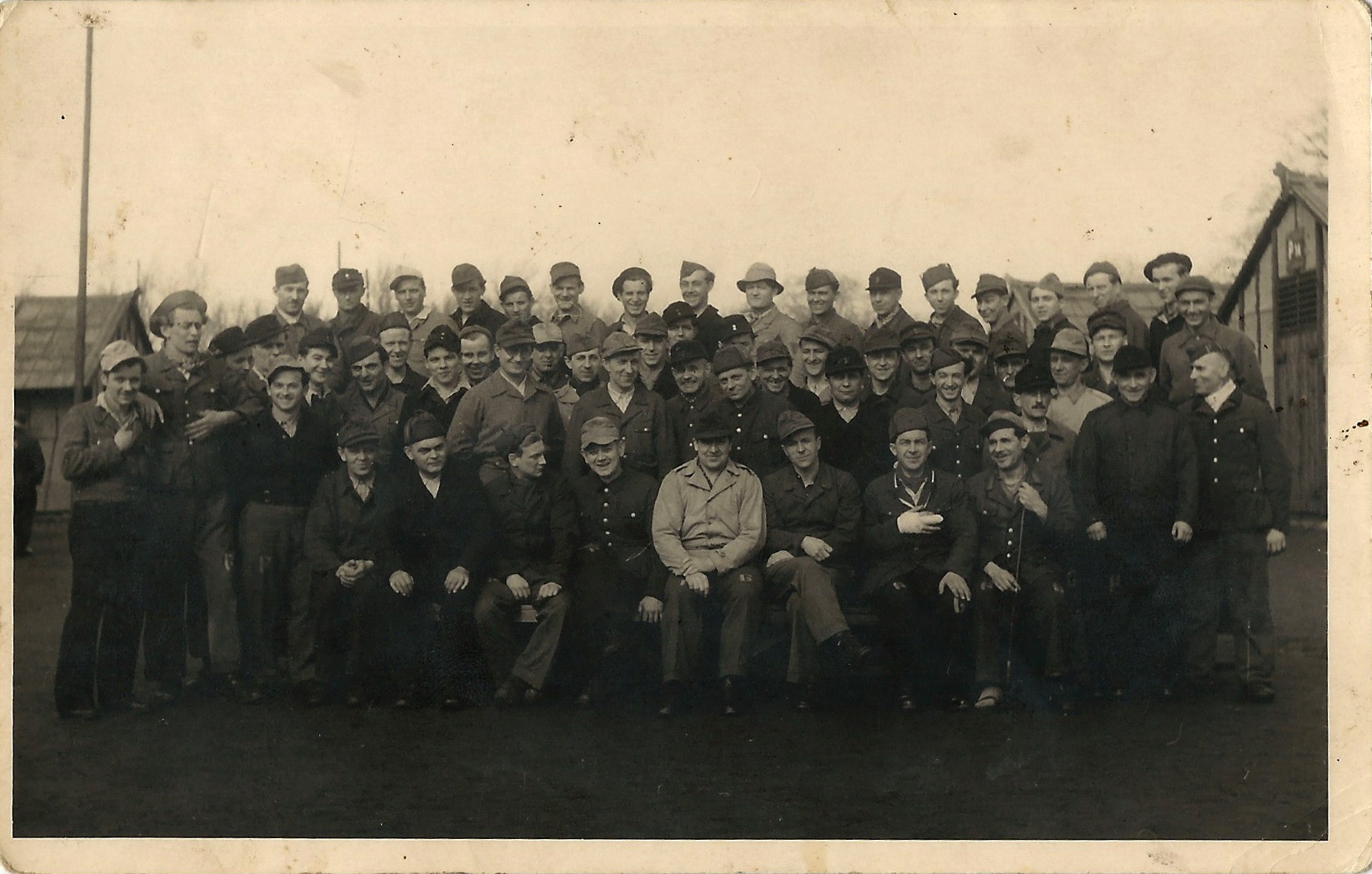 Gruppenfoto von Männern aus Niederndodeleben (Museum Wolmirstedt RR-F)