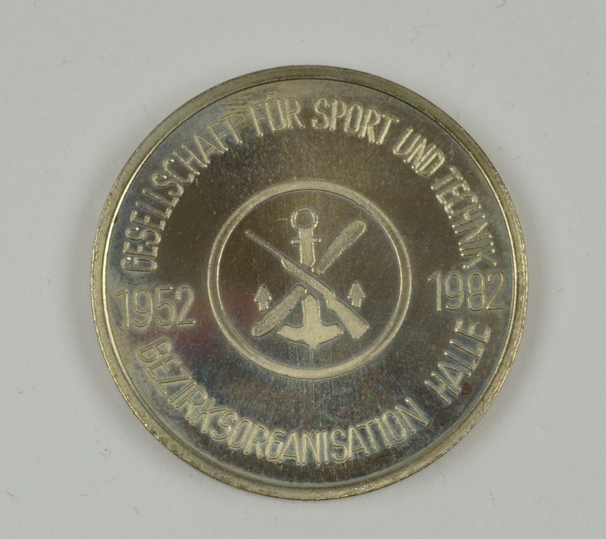 Etui mit 2 Medaillen der GST Weißenfels 1982 (Museum Weißenfels - Schloss Neu-Augustusburg CC BY-NC-SA)