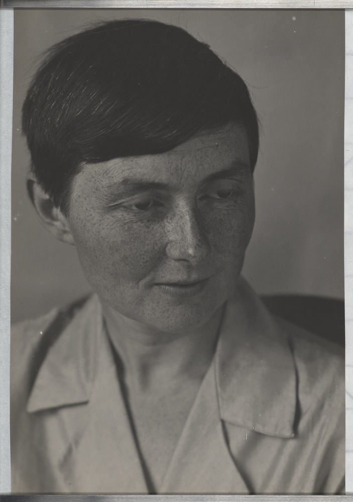 Portrait von Benita (Koch)-Otte (Kulturstiftung Sachsen-Anhalt CC BY-NC-SA)