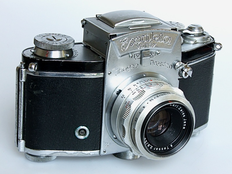 Kleinbildkamera "Exakta Varex VX" (Industrie- und Filmmuseum Wolfen CC BY-NC-SA)