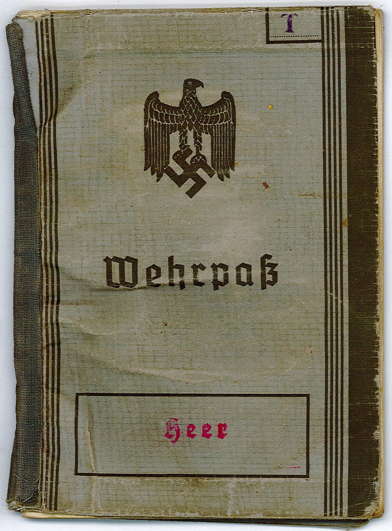 Wehrpass von Wilhelm Thurm (Museum Wolmirstedt RR-F)