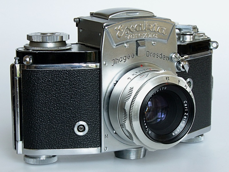 Kleinbildkamera "Exakta Varex II a" (Industrie- und Filmmuseum Wolfen CC BY-NC-SA)