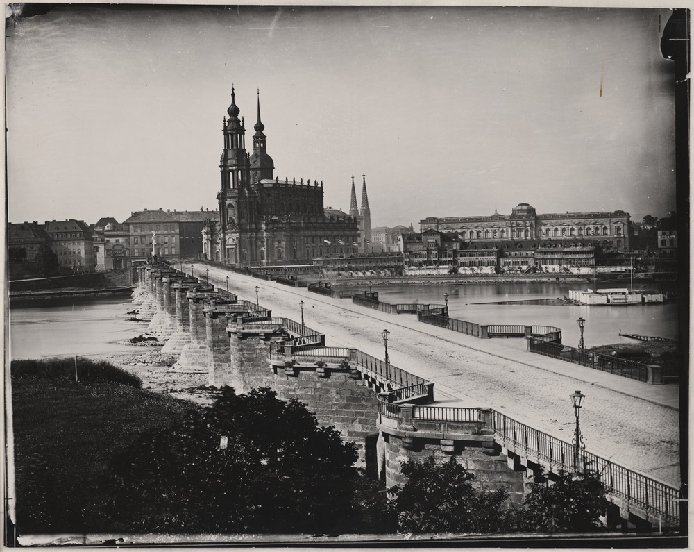 Blick auf Augustusbrücke und Schloß in Dresden (Kulturstiftung Sachsen-Anhalt CC BY-NC-SA)